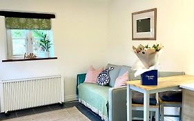 The Cowshed - Cottage In Cornwall